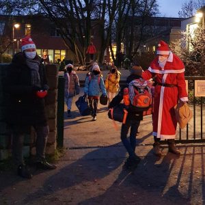 Nikolaus_2021 Besuch vom Nikolaus an der Berner Au