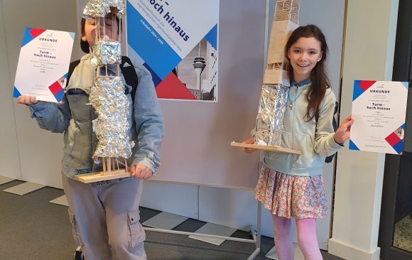 Forscherwerkstatt 5 gewinnt 7. Platz beim Turmbauwettbewerb