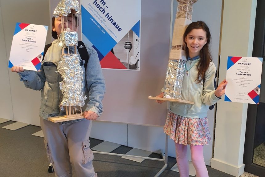 Forscherwerkstatt 5 gewinnt 7. Platz beim Turmbauwettbewerb